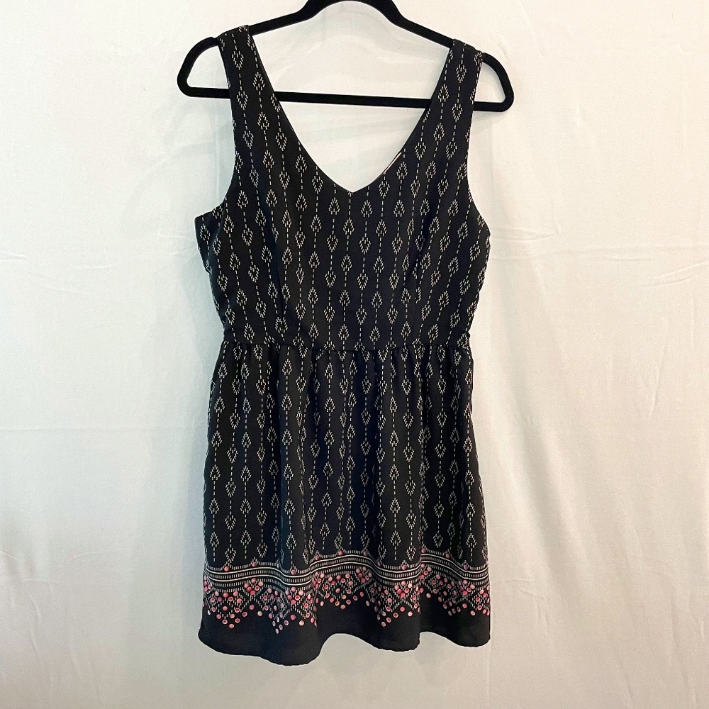 ♥️ One Clothing Women's Large Sleeveless Mini Dress Black White Southwestern Des